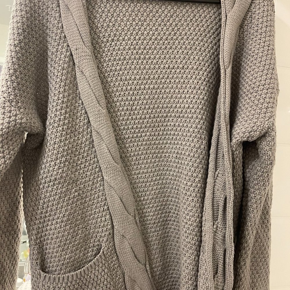 Cardigan - Picture 2 of 4